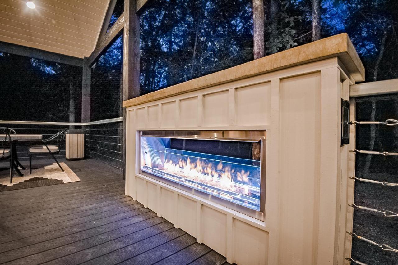 "The Barndo" 4Br Luxury Cabin, Hot Tub, Fire Pit, Bunks, Arcades, Playhouse! โบรคเคนโบว์ ภายนอก รูปภาพ